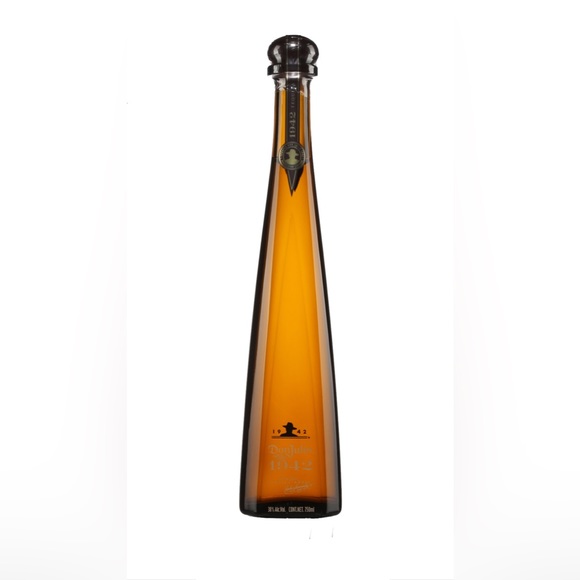 🍾 Empty 750ml Don Julio 1942 Bottle - Sleek and Sophisticated Design 🎨 - Picture 1 of 7